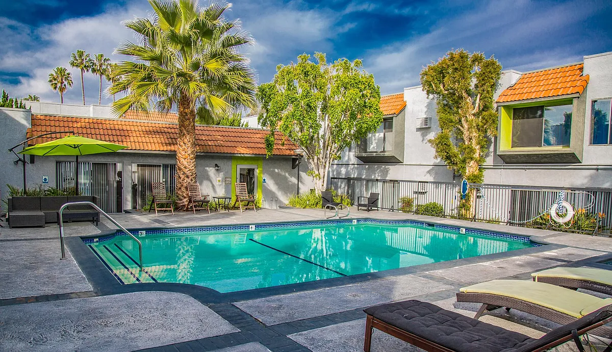 Building Photo - 5345 Sepulveda Boulevard