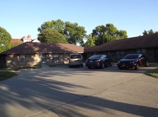 302 E Green St, Clinton, MO 64735