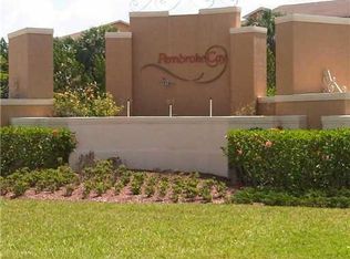 951 SW 143rd Ave, Pembroke Pines, FL 33027