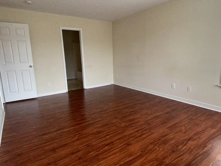 1608 Wallace St — Photo 11