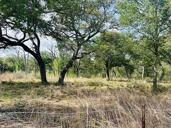 3rd image of 1390 County Road 106