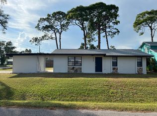 8820 Pohoy Ave, Sarasota, FL 34231