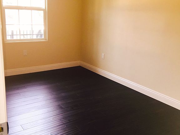 4th image of 3625 S Saint Andrews Pl