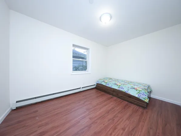 76 Simonson Avenue image 12 of 21