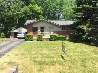 462 Tilmor Dr, Waterford, MI 48328