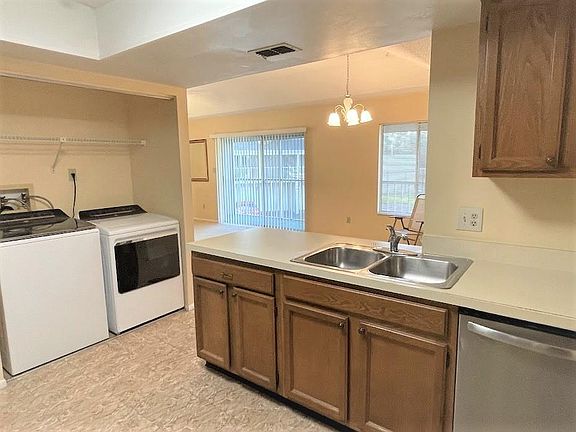 2nd image of 4859 Walden Cir