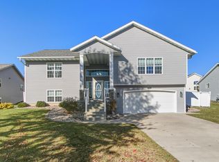 1411 16th St, Baraboo, WI 53913