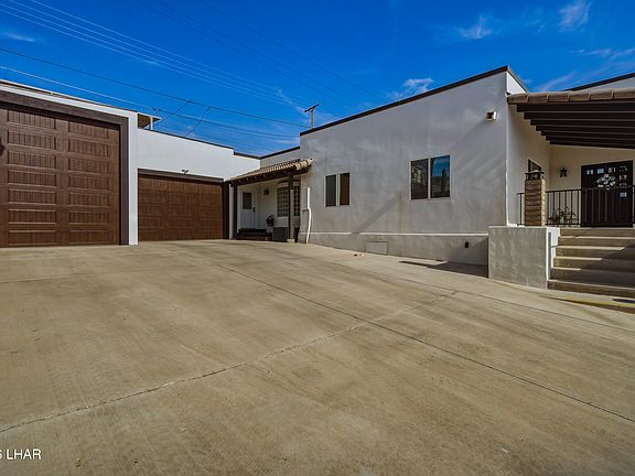 5th image of 9403 Bluff Dr