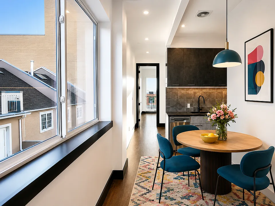 338 Irving Ave #1A
