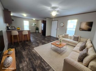 3510 N 9th St #203, Carter Lake, IA 51510