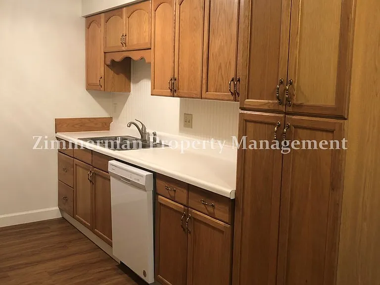 2727 Gateway St #35 — Photo 6