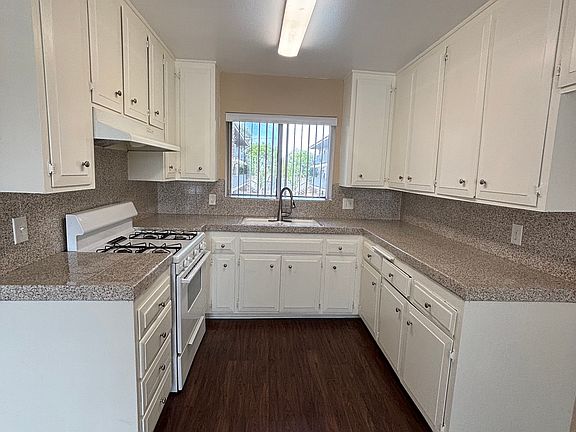 2nd image of 808 N Azusa Ave #17