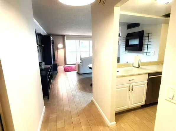 205 E Harmon Ave APT 219, Las Vegas, NV 89169