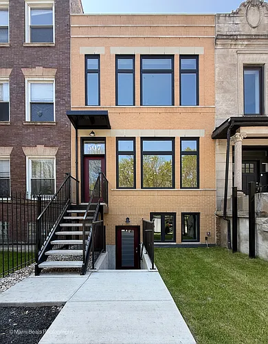 507 E 60th St Photo 1