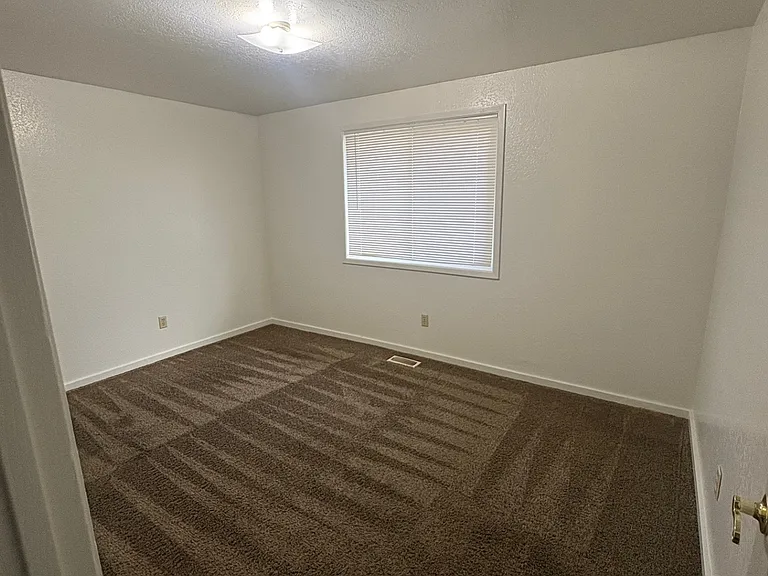 3047 N Linda Vista Ln — Photo 11