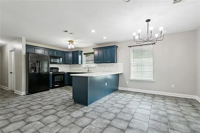 3 bed, 2.0 bath, 1530 sqft, $1,875 — Photo 3