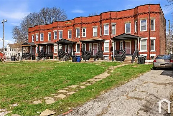 3 bed, 1200 sqft, $1,600 — Photo 4