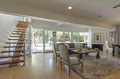 1st image of 4234 Babcock Ave