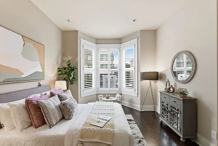 471 S Van Ness Ave — Photo 27