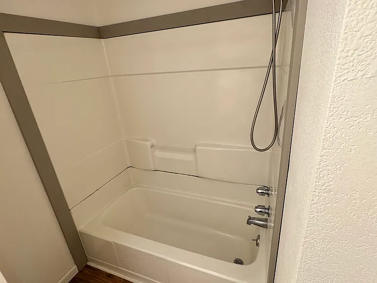 101 Fairmont Ave #301 — Photo 8