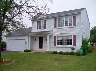 1413 Green Oak Trl, Aurora, IL 60506