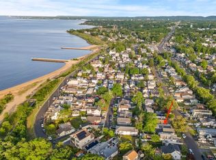 79 Shoreland Cir, Laurence Harbor, NJ