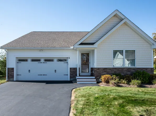 3 Monarch Way, Kingston, NH 03848