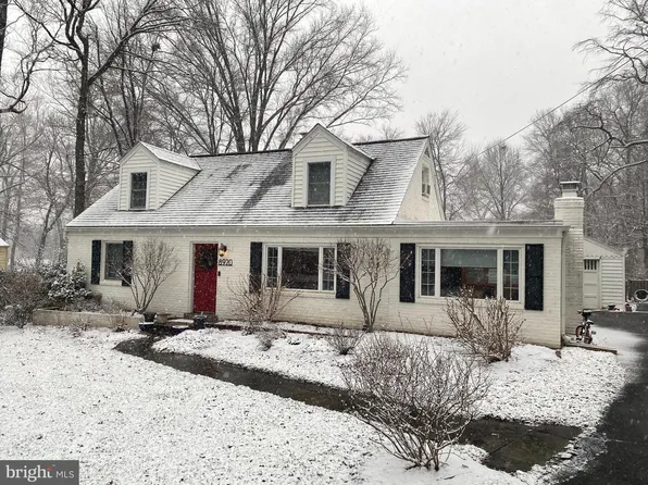 8920 Walker St, Fairfax, VA 22032