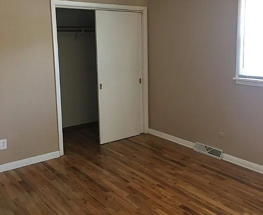 5th image of 1745 Pleasant Ct #1