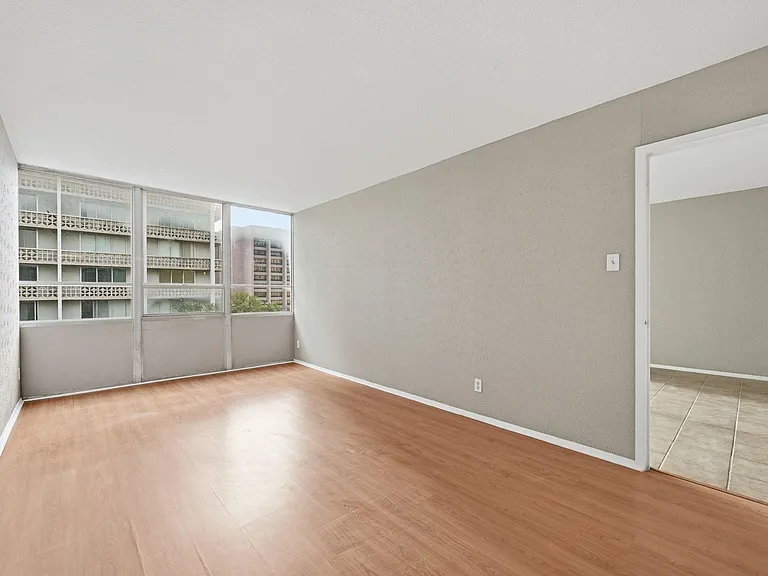 1800 Lavaca St #515 — Photo 10