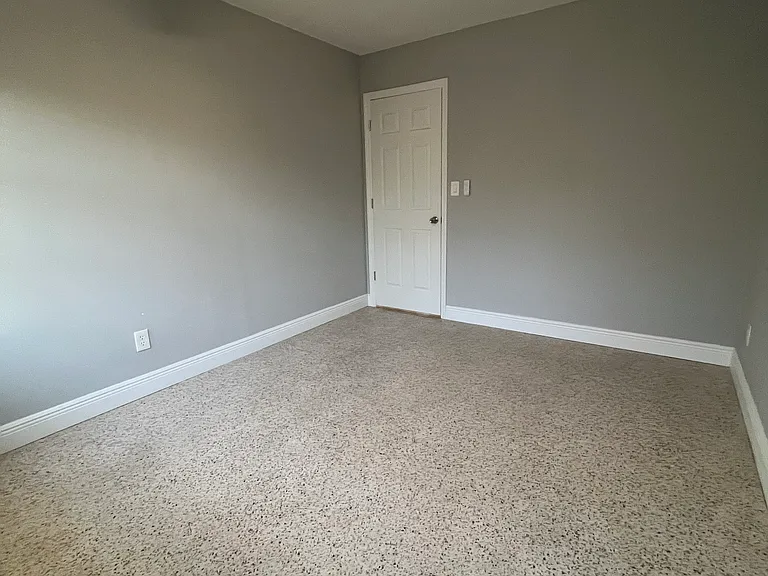 1512 Cheyenne St NE — Photo 4