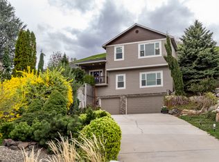 1912 Lion Pl, Wenatchee, WA 98801