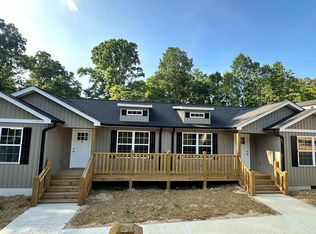 1608 River Rd NE, Dalton, GA 30721