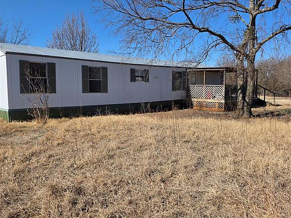 2nd image of 3402 Lola Rd