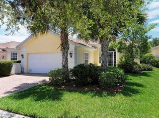 5711 Ferrara Dr, Sarasota, FL 34238