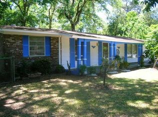 401 Sharondale Rd, Savannah, GA 31419