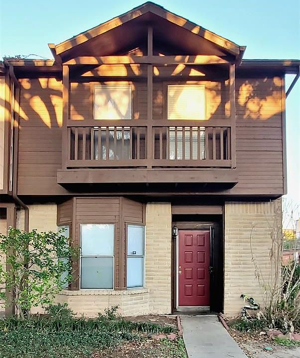 1st image of 12400 Brookglade Cir Unit 19