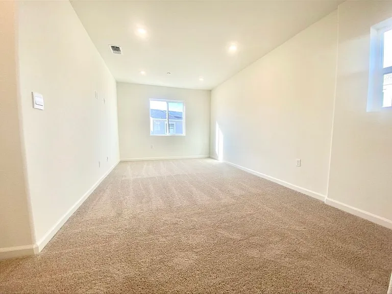 18503 Orilla St — Photo 11