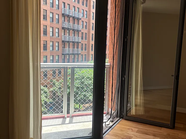 616 E St NW #605 — Photo 10