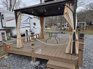 155 Fishtail Cir, Cleveland, GA 30528