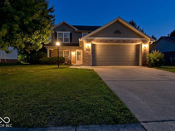 2nd image of 7349 Plantation Ln