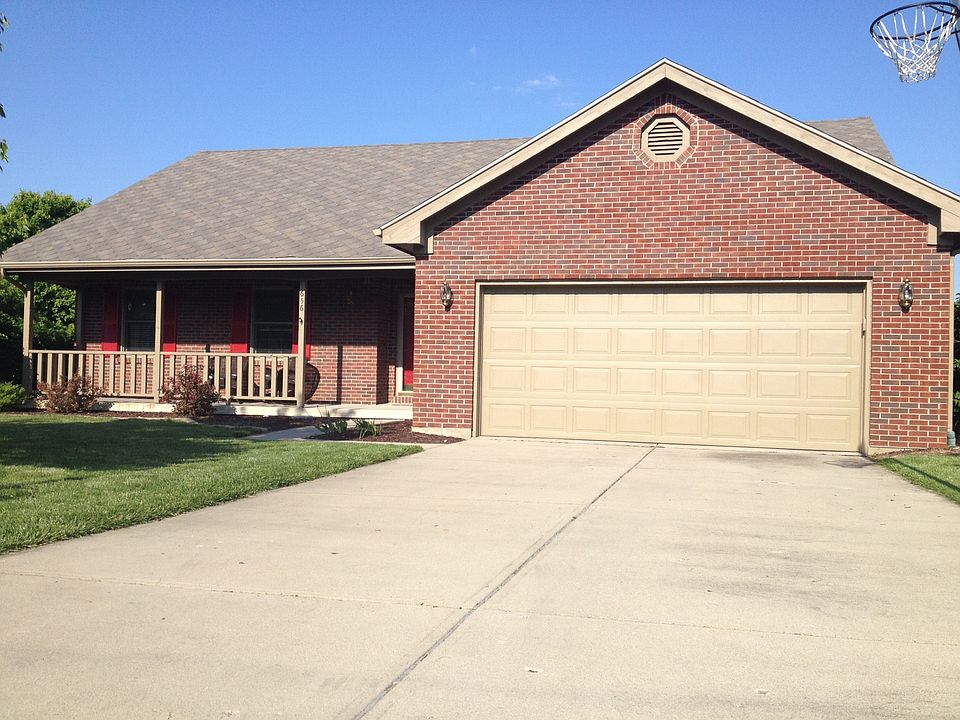 1st image of 656 Fern Ave