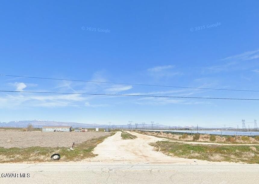 1st image of 105th St W