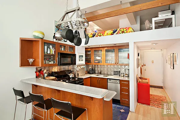 Rented by Halstead Real Estate | media 5