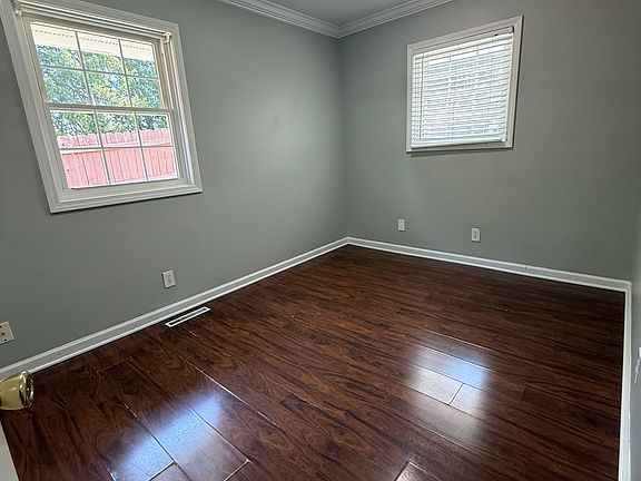 3rd image of 711 Whittier Ave #B
