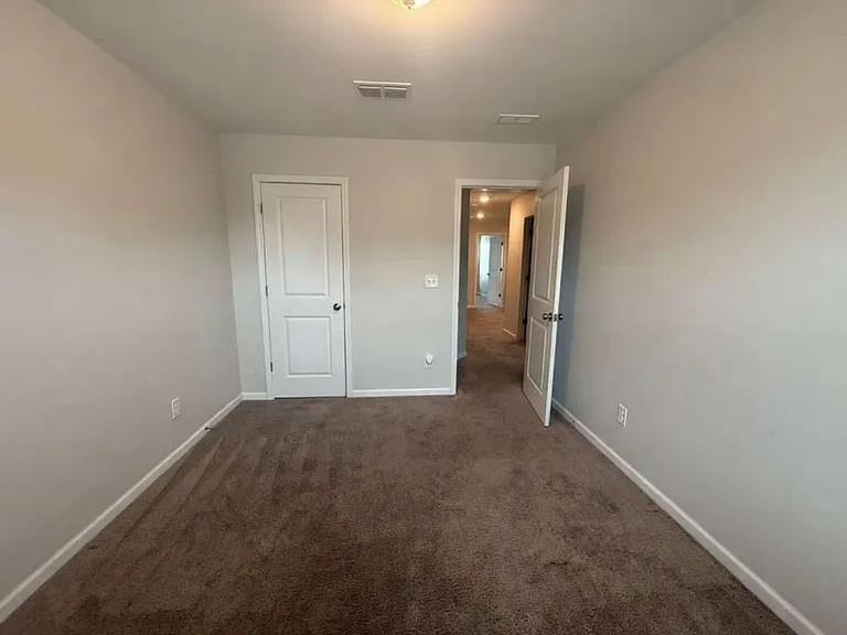 5215 Maynard Hill Dr — Photo 25