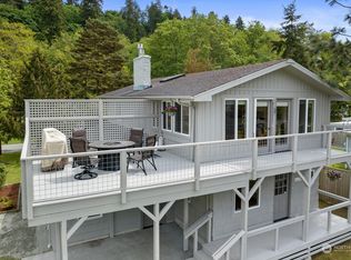 7524 Maxwelton Rd, Clinton, WA 98236