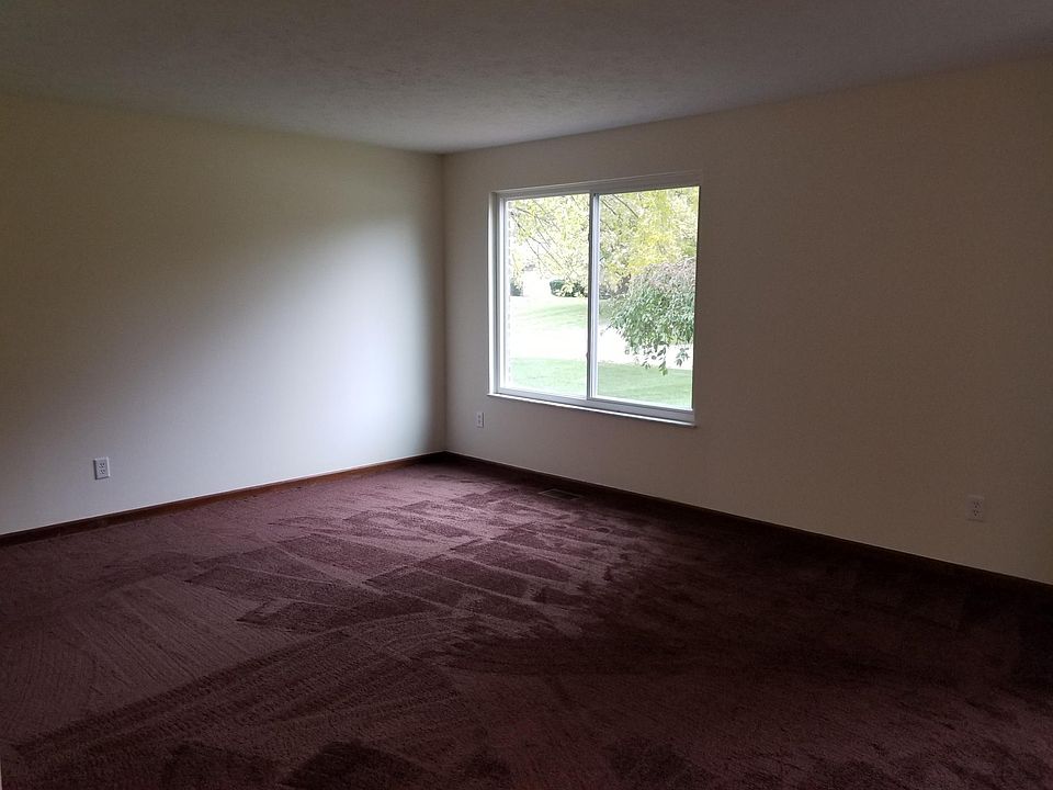 2nd image of 8771 Meadowcreek Dr #8771