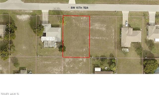 1st image of 410 SW 15th Ter