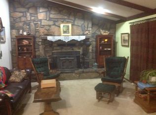 1403 Roxbury Cir, Monett, MO 65708